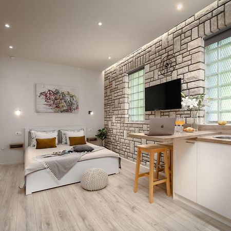 Luxe Studio Mr.M 2 Пула Экстерьер фото