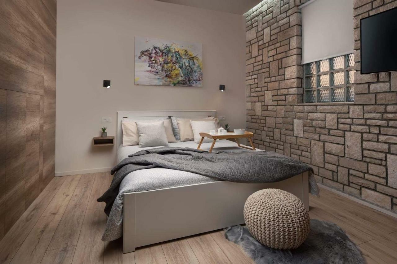 Luxe Studio Mr.M 2 Пула Экстерьер фото